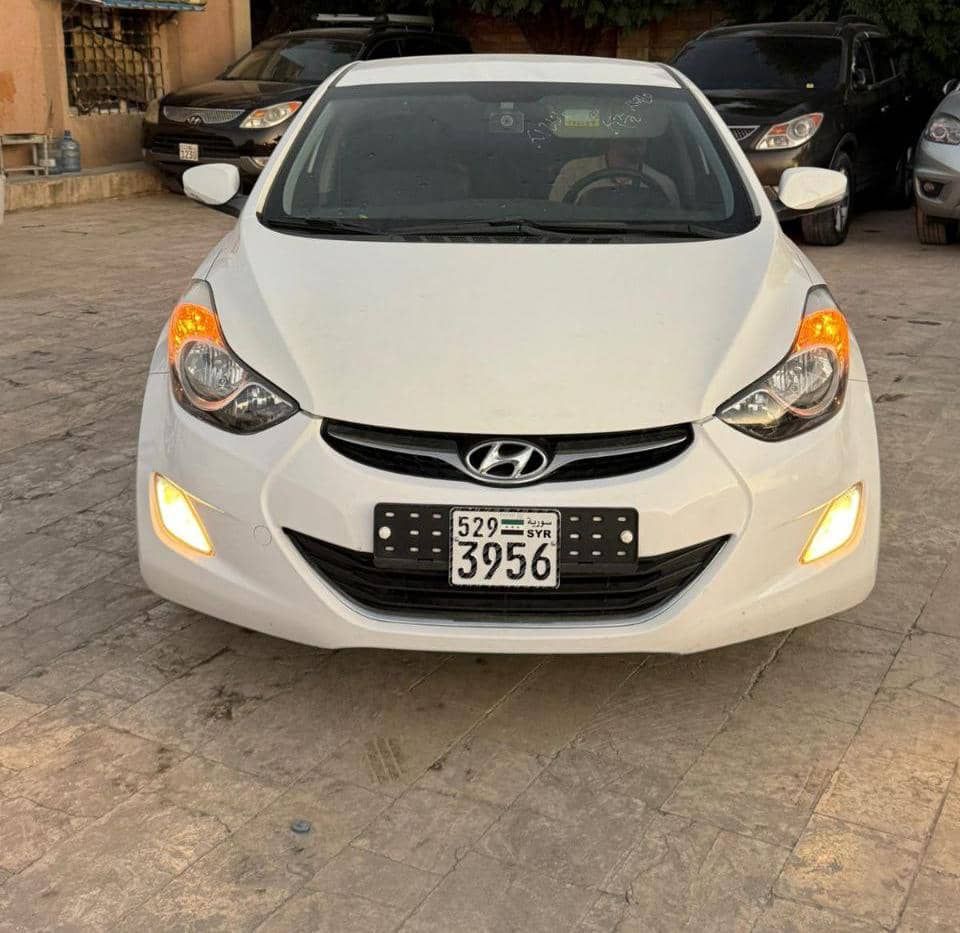 هونداي ألنترا 2012