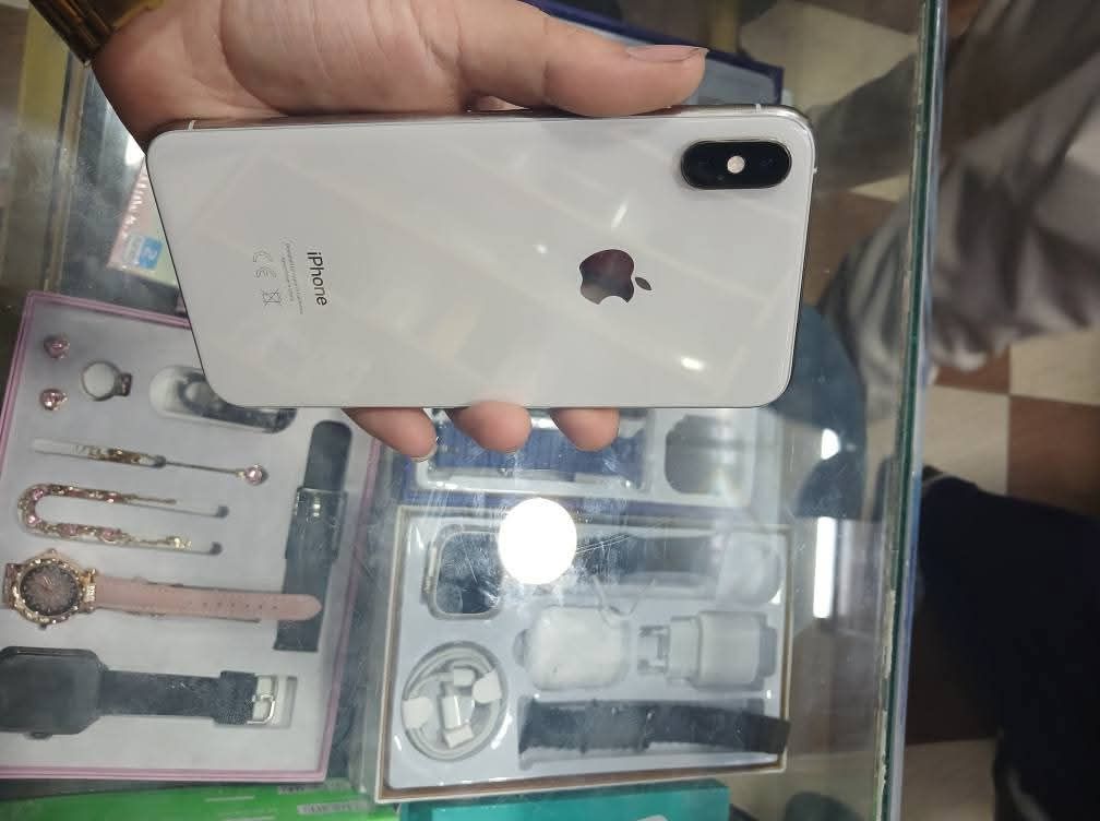 جوال ايفون اكس ماكس