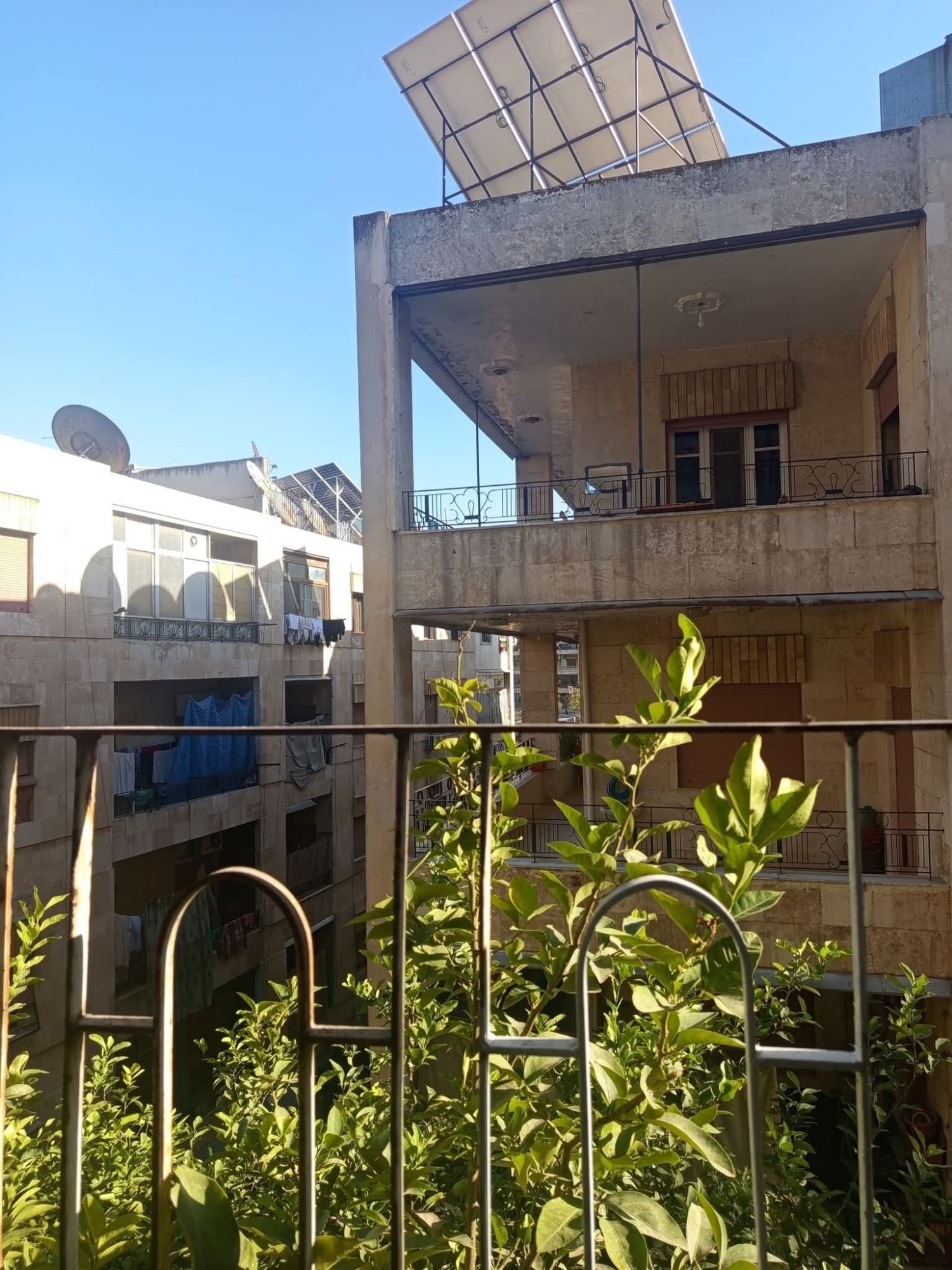 للاجار الميرديان ٣ وصالون